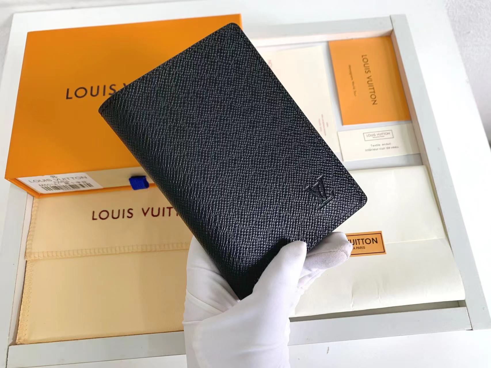 AE300B Popular  leather wallets