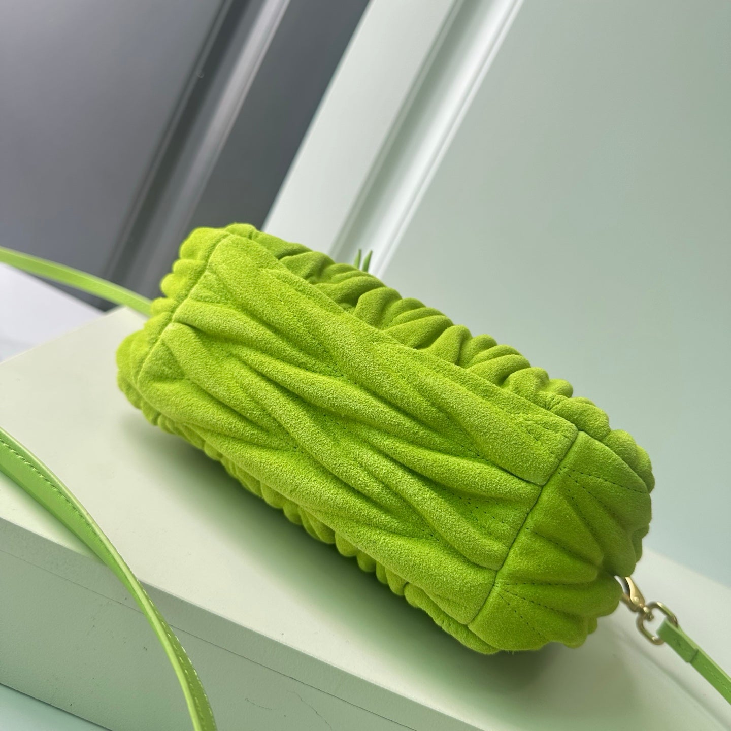 146PA117B Popular buckskin bag
