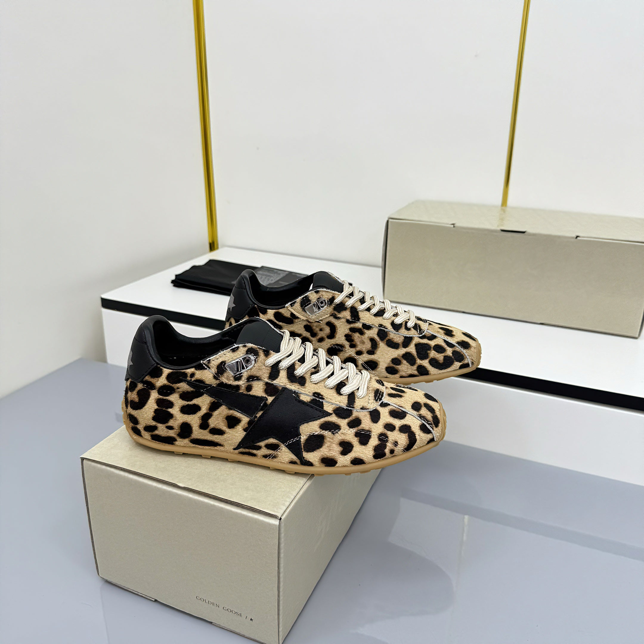2105QGE387Z Popular high-quality Shoes
