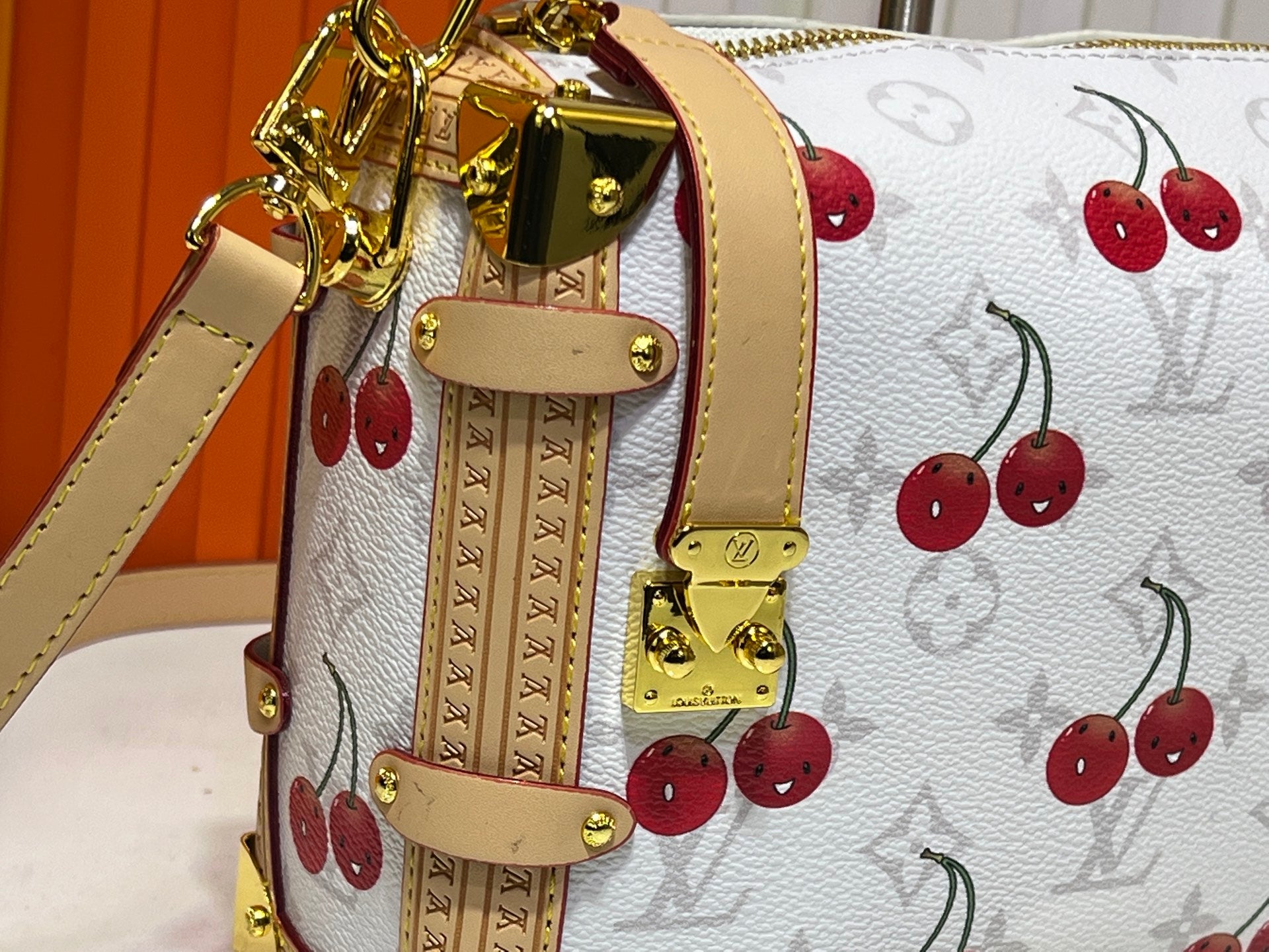 155NE18B Popular    leather bag