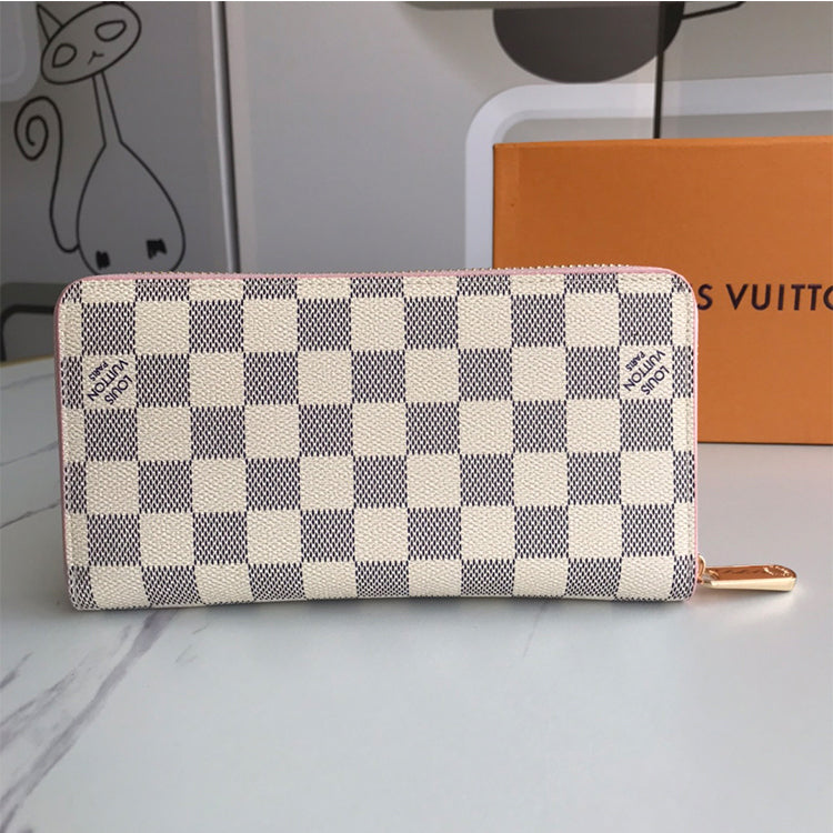 1E04B Popular Leather wallets