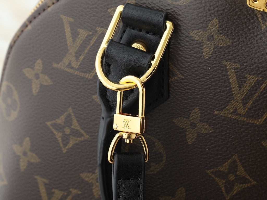 146PE84B Popular leather bag