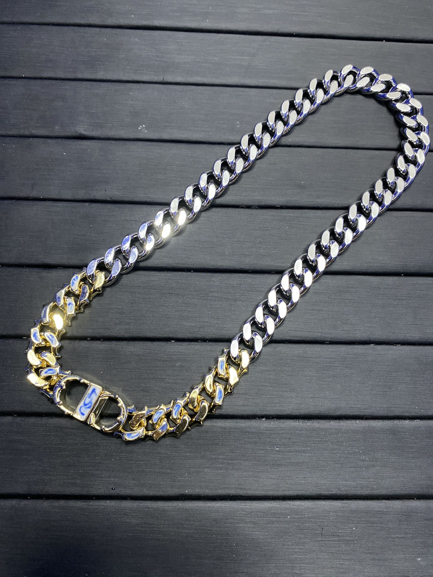 165ND8X Popular    Bracelets