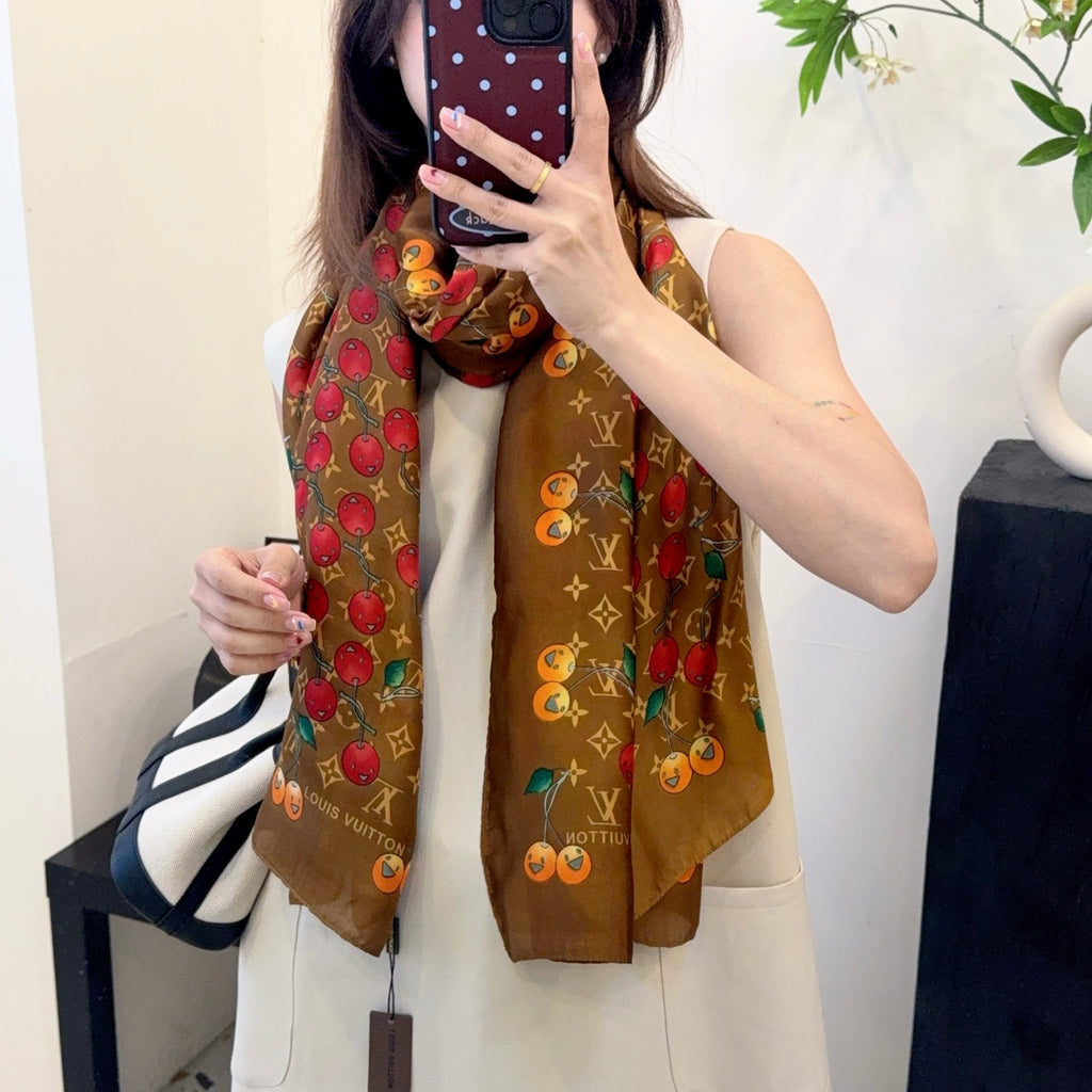 135ZE199W  Popular Silk Scarve