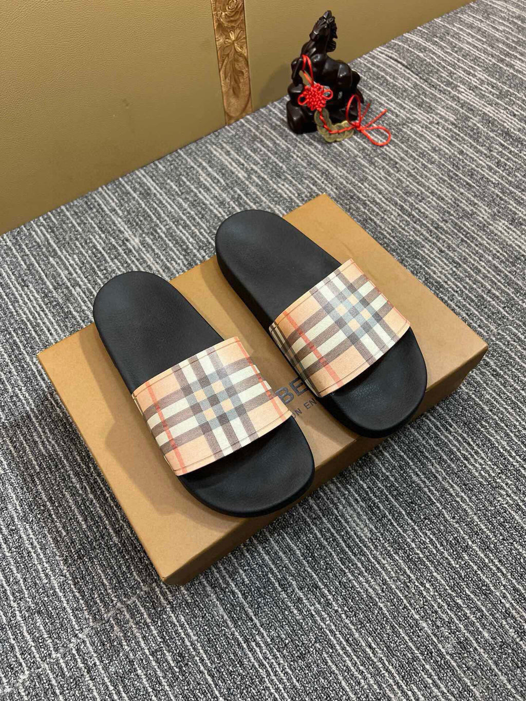 535ZR257Z Popular Slippers