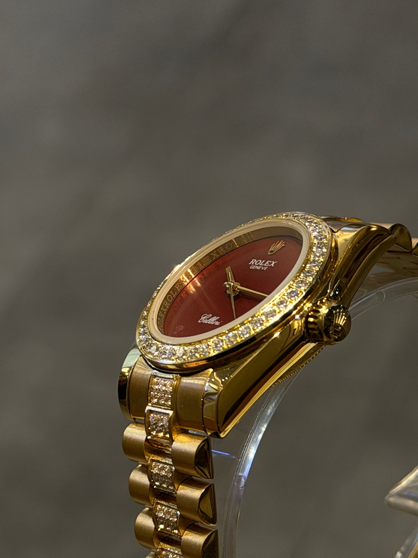 136RL25L Popular Watches