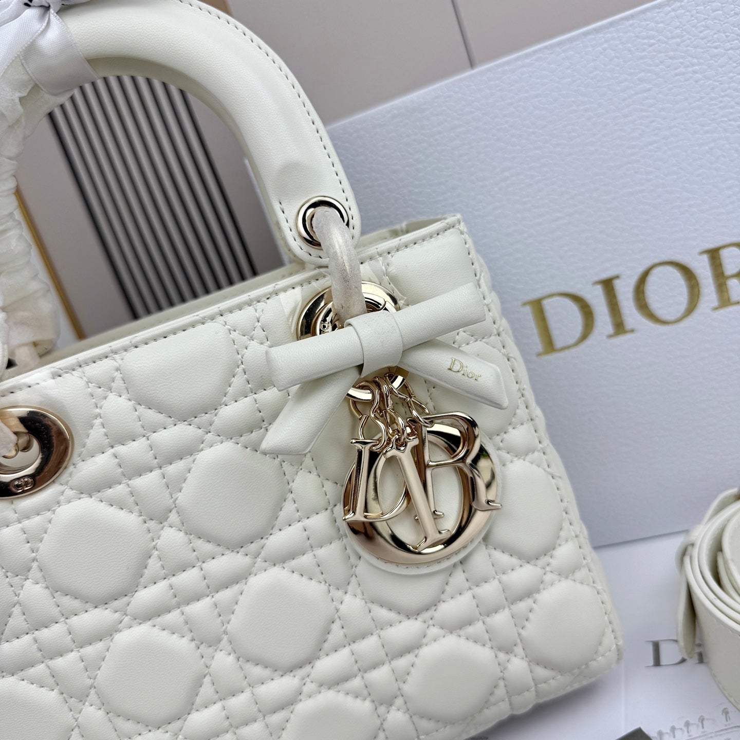 136ND24B Popular leather Purse bag