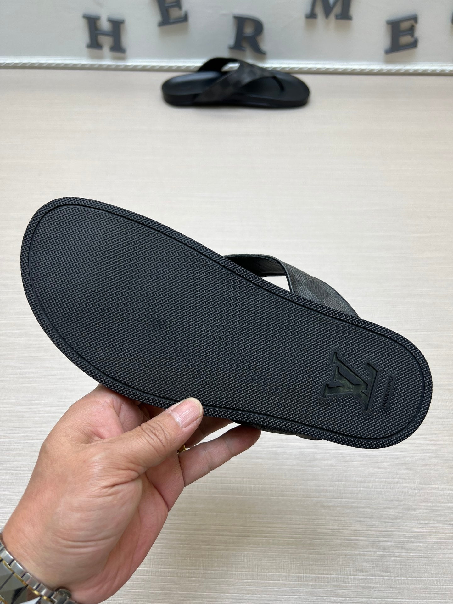54E85Z Popular slippers