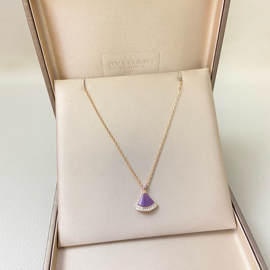 55QS235X Popular Necklace