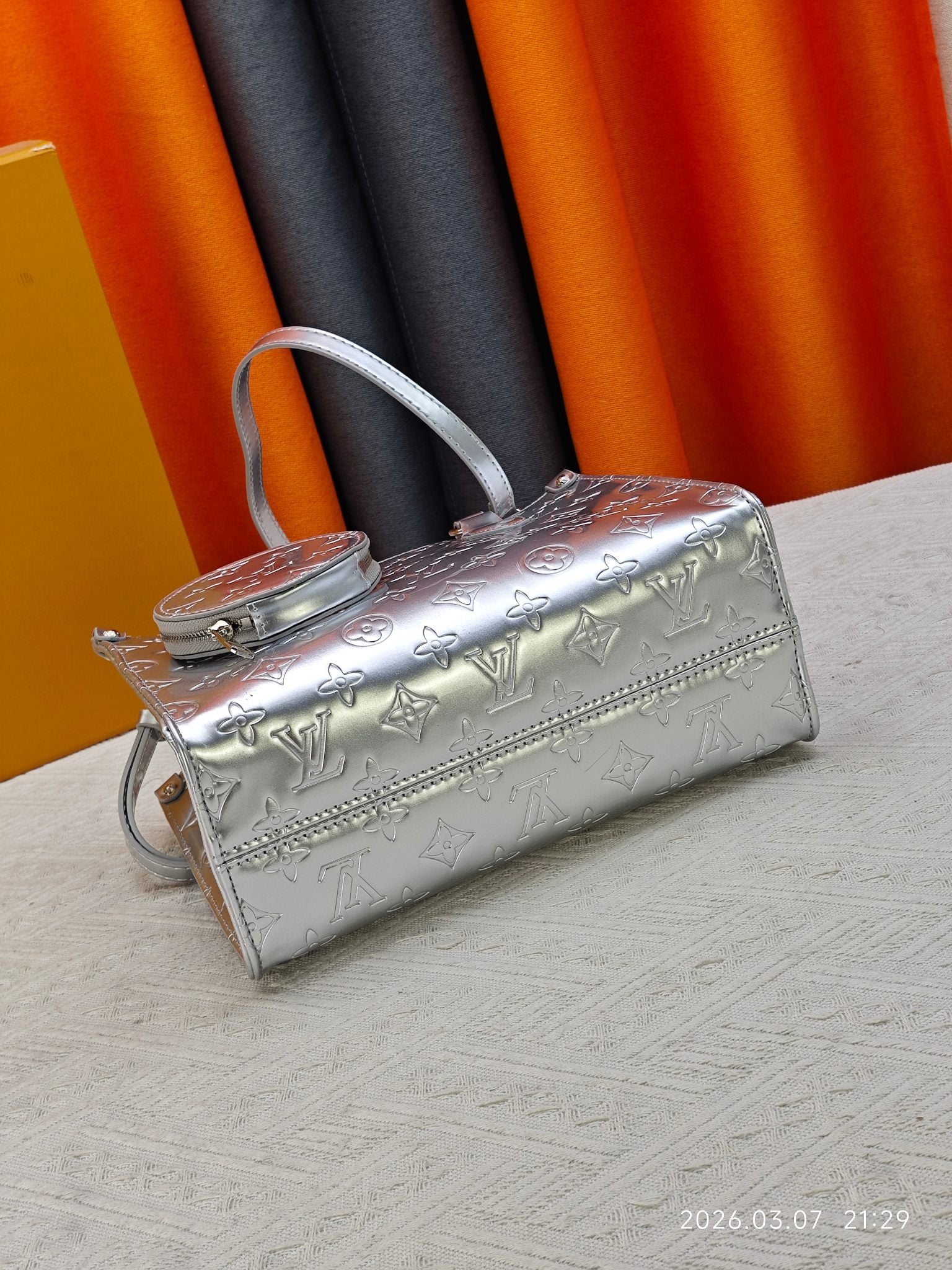 136PE34B Popular leather bag