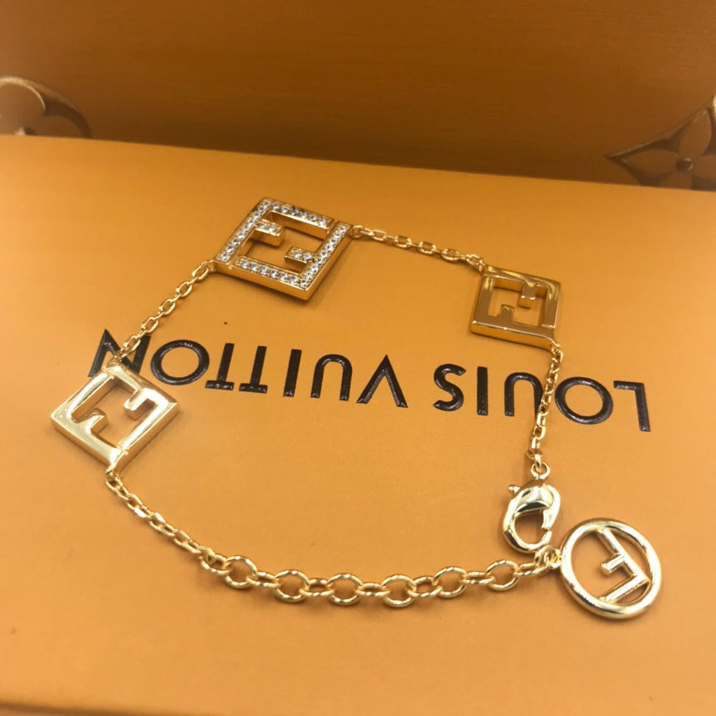 14F440K  Popular Bracelets