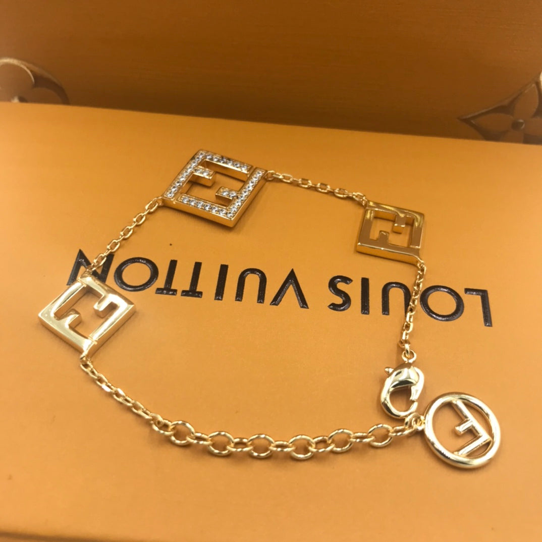 14F440K  Popular Bracelets
