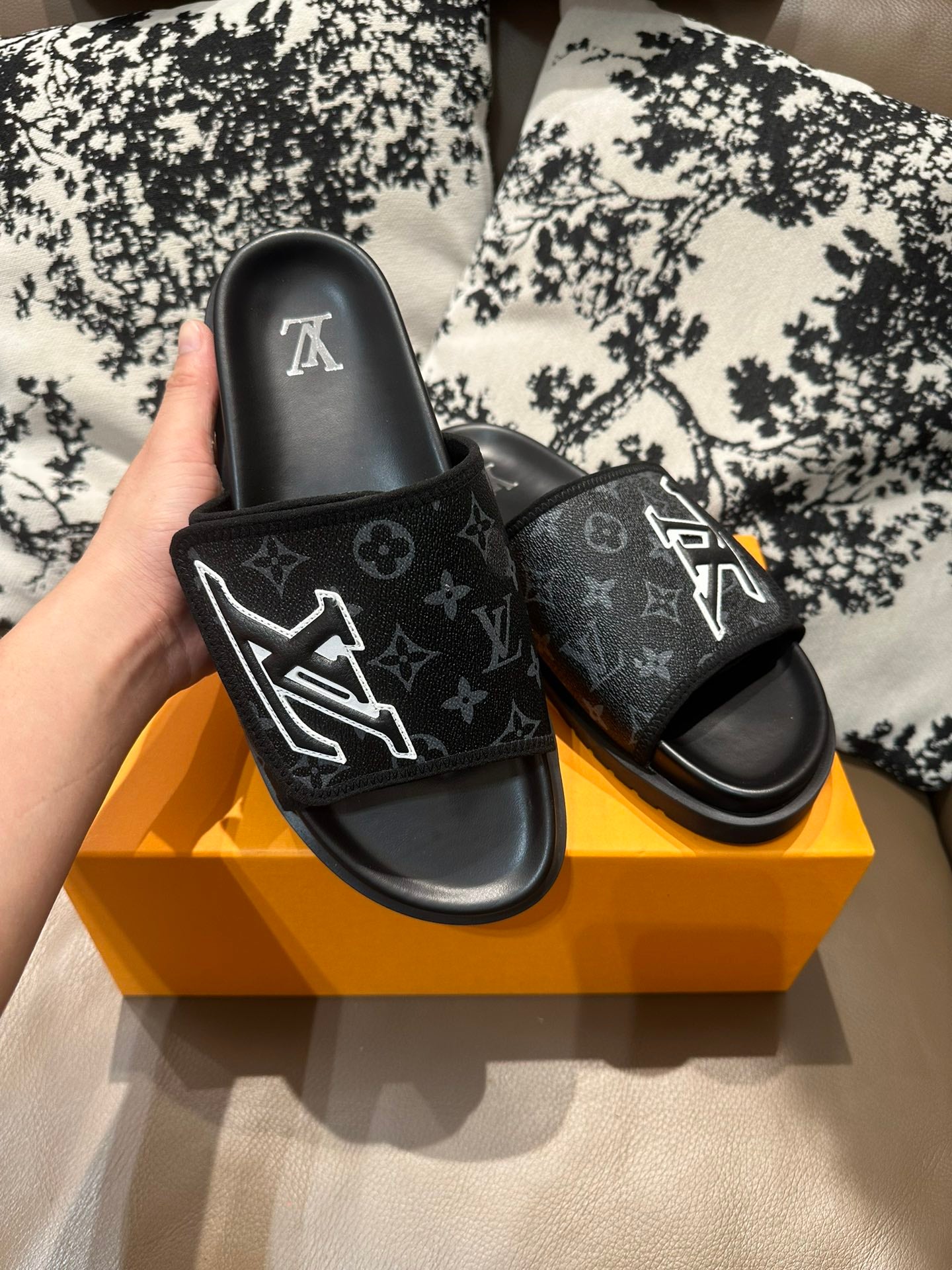 285ZE28Z  Popular leather Shoes