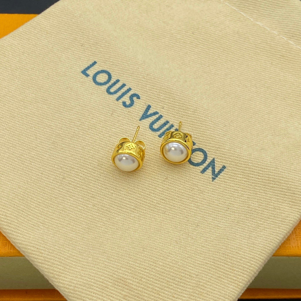 14E1022E Popular Earrings