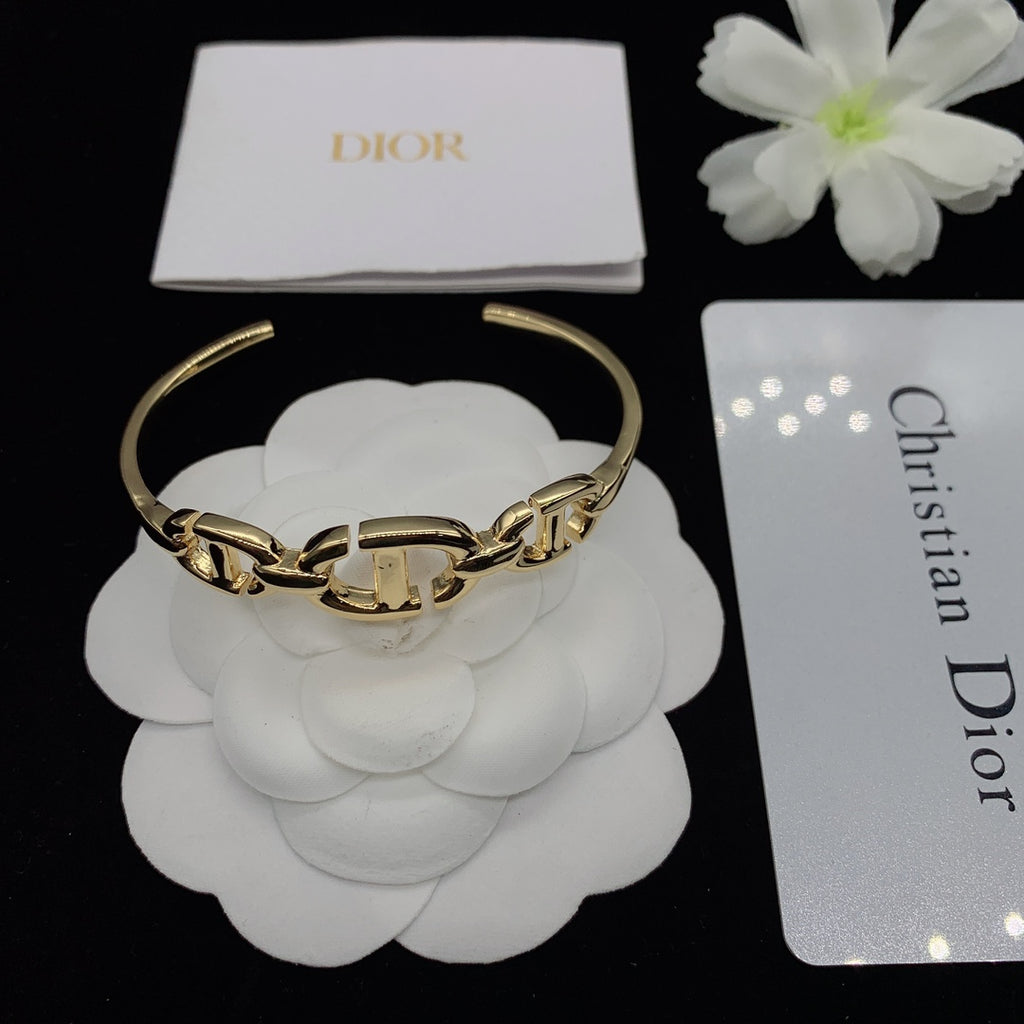 1YD465K  Popular Bracelets