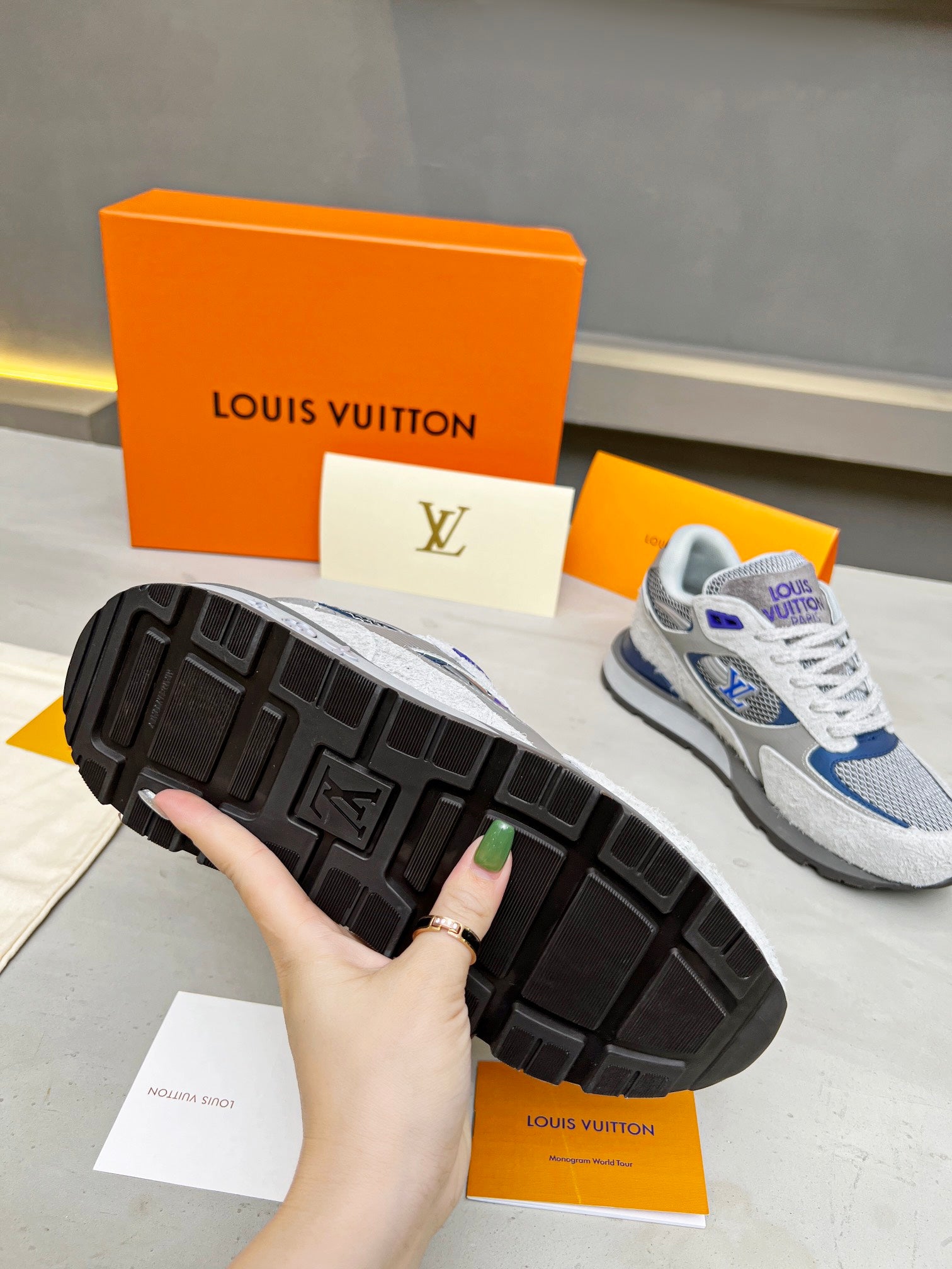2105QE228Z Popular high-quality  Shoes