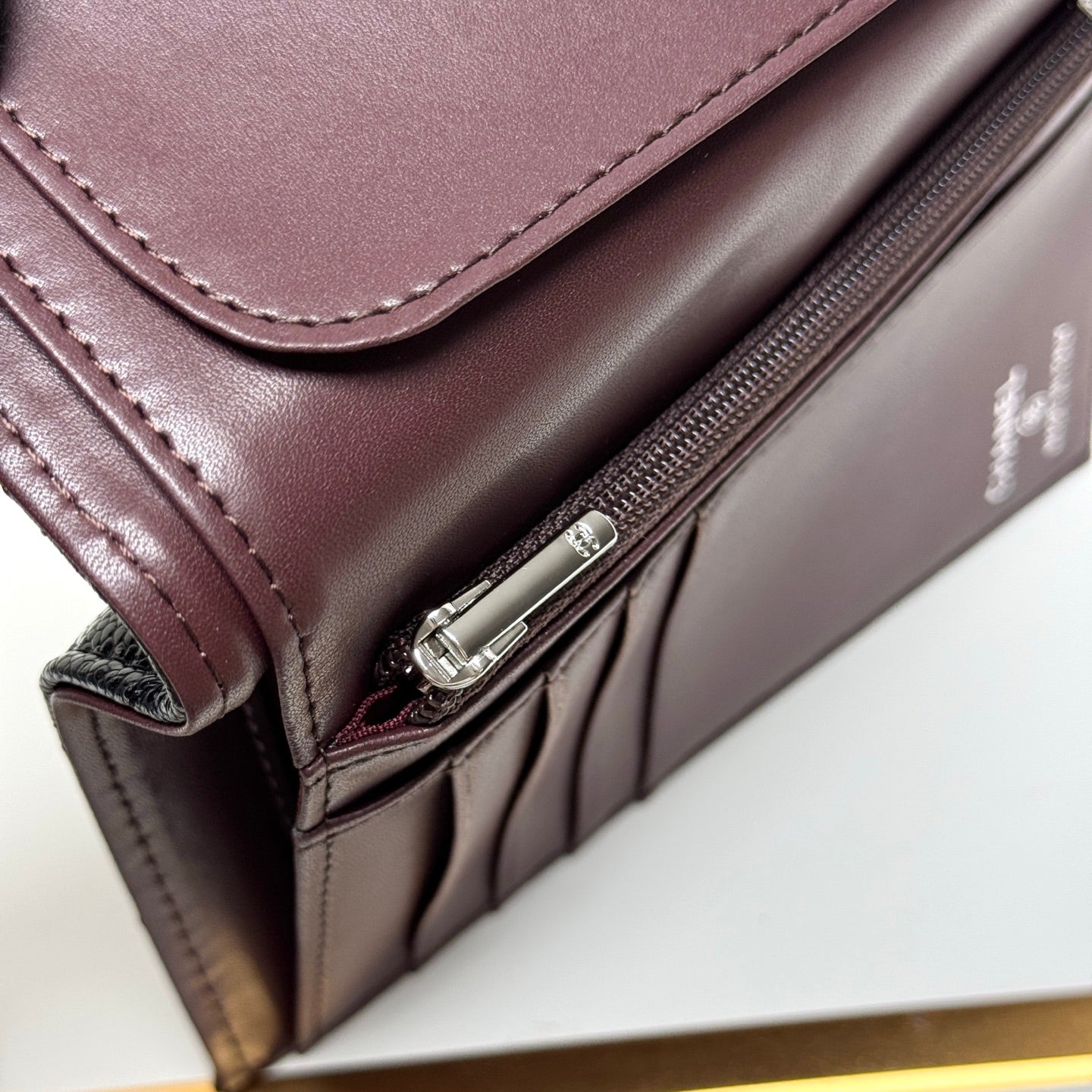 136PC126B Popular leather bag