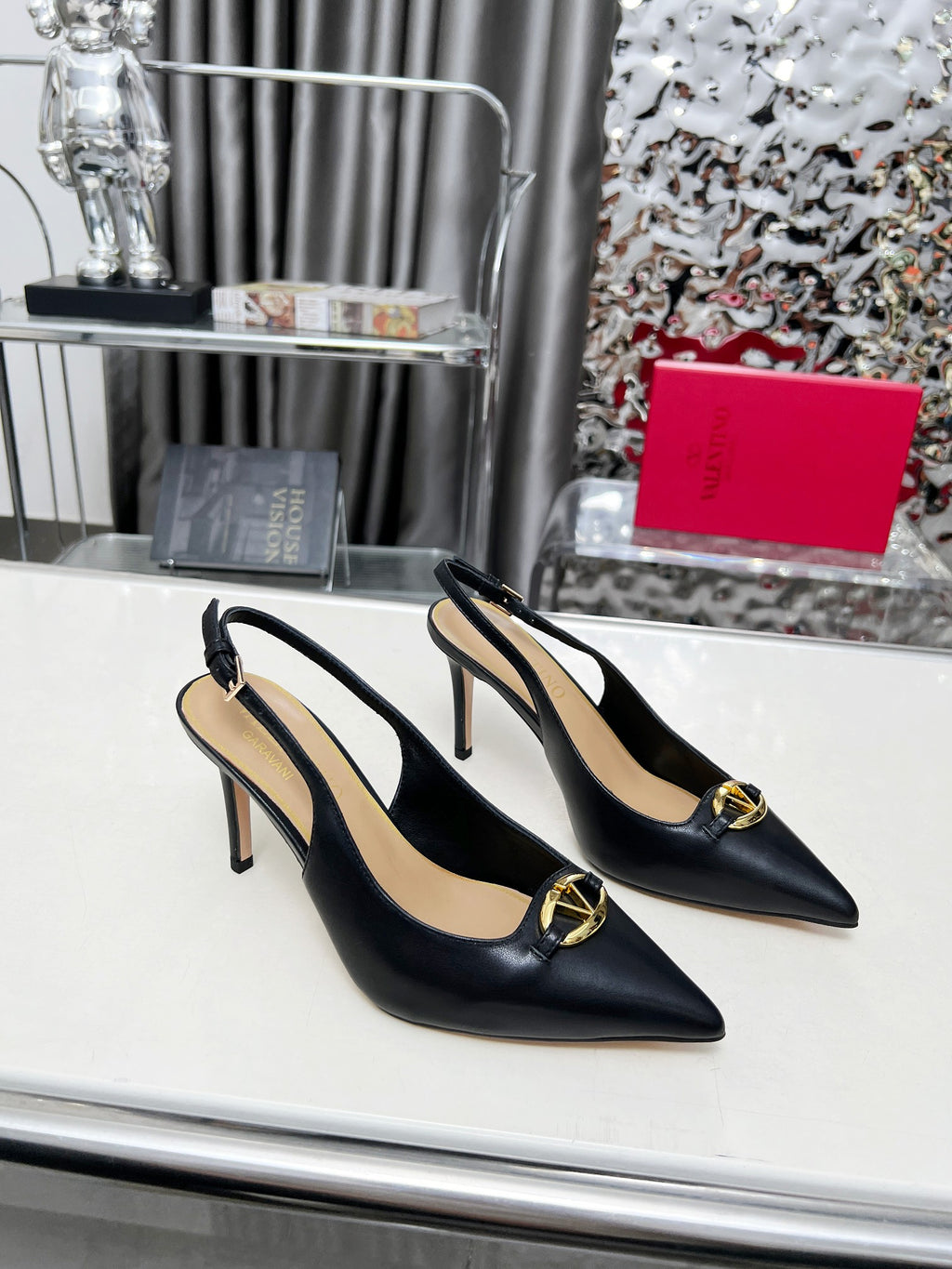 245RVL17Z  Popular leather  High heels