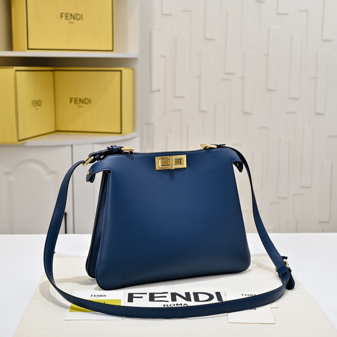 136PF98B Popular leather bag
