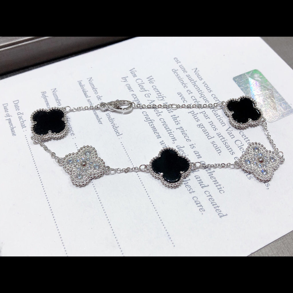 5XVA179K  Popular bracelets 5 flowers normal size1.5cm flower