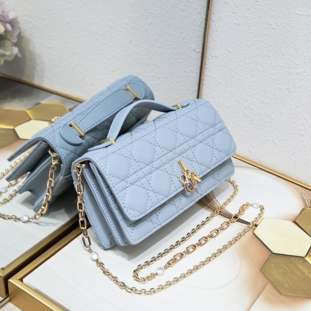 136ND28B Popular leather bag