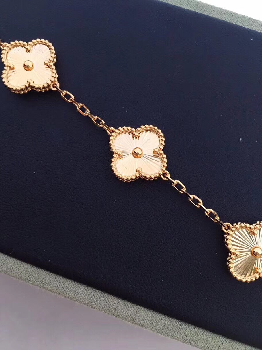 5XVA202X Popular rings,earrings, bracelets,necklaces