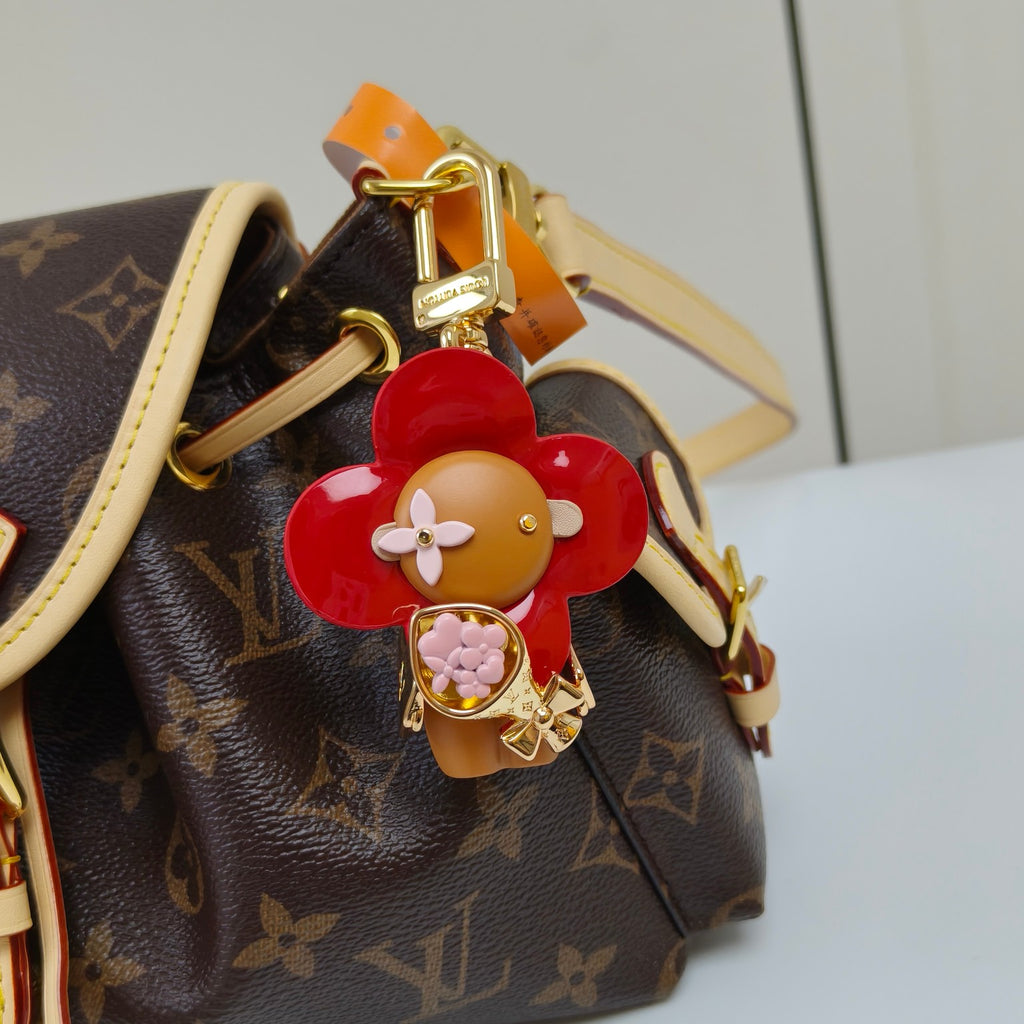 35ZE18A Popular bag 's charms accessories