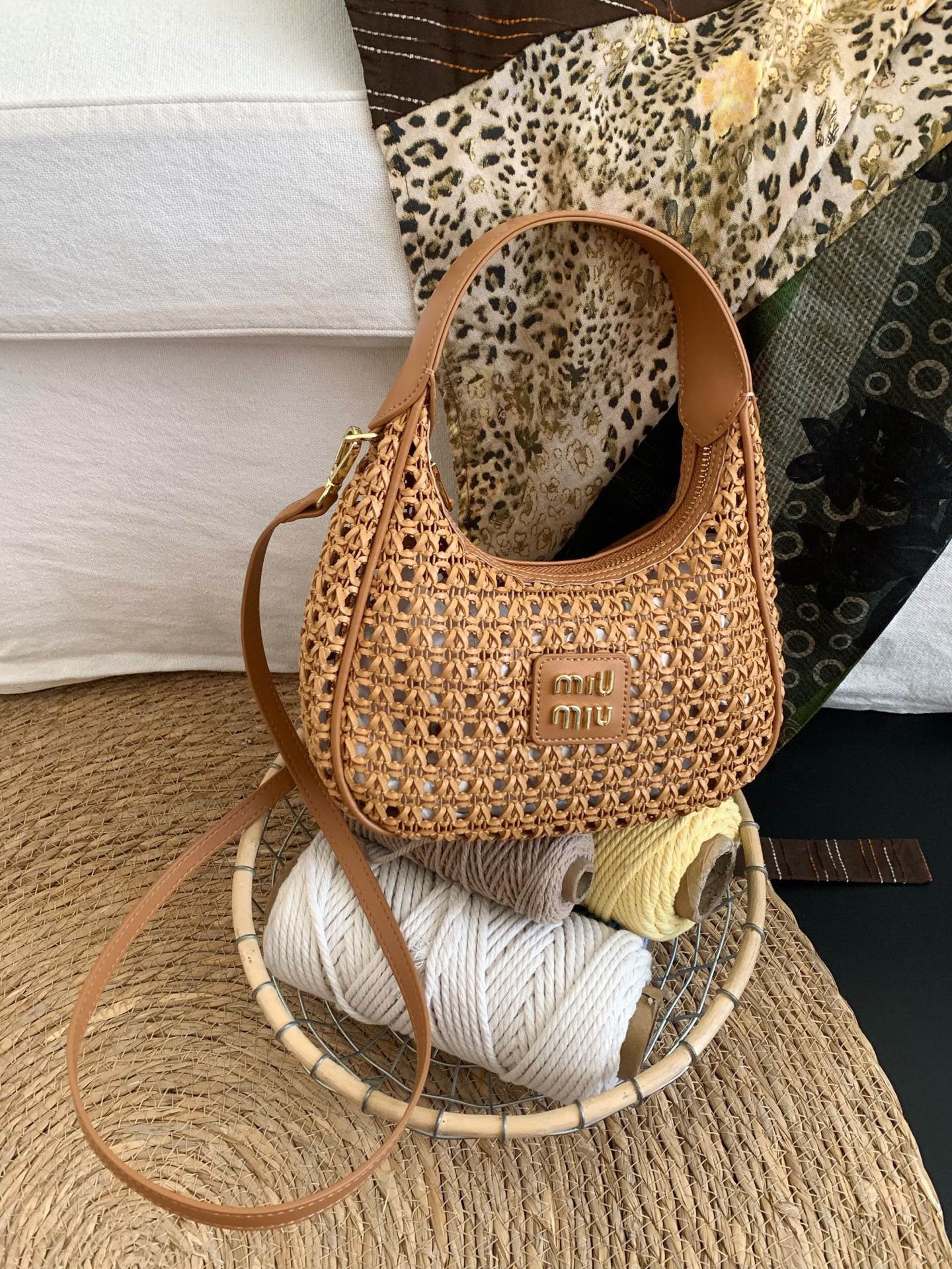 136PA51B Popular woven bag