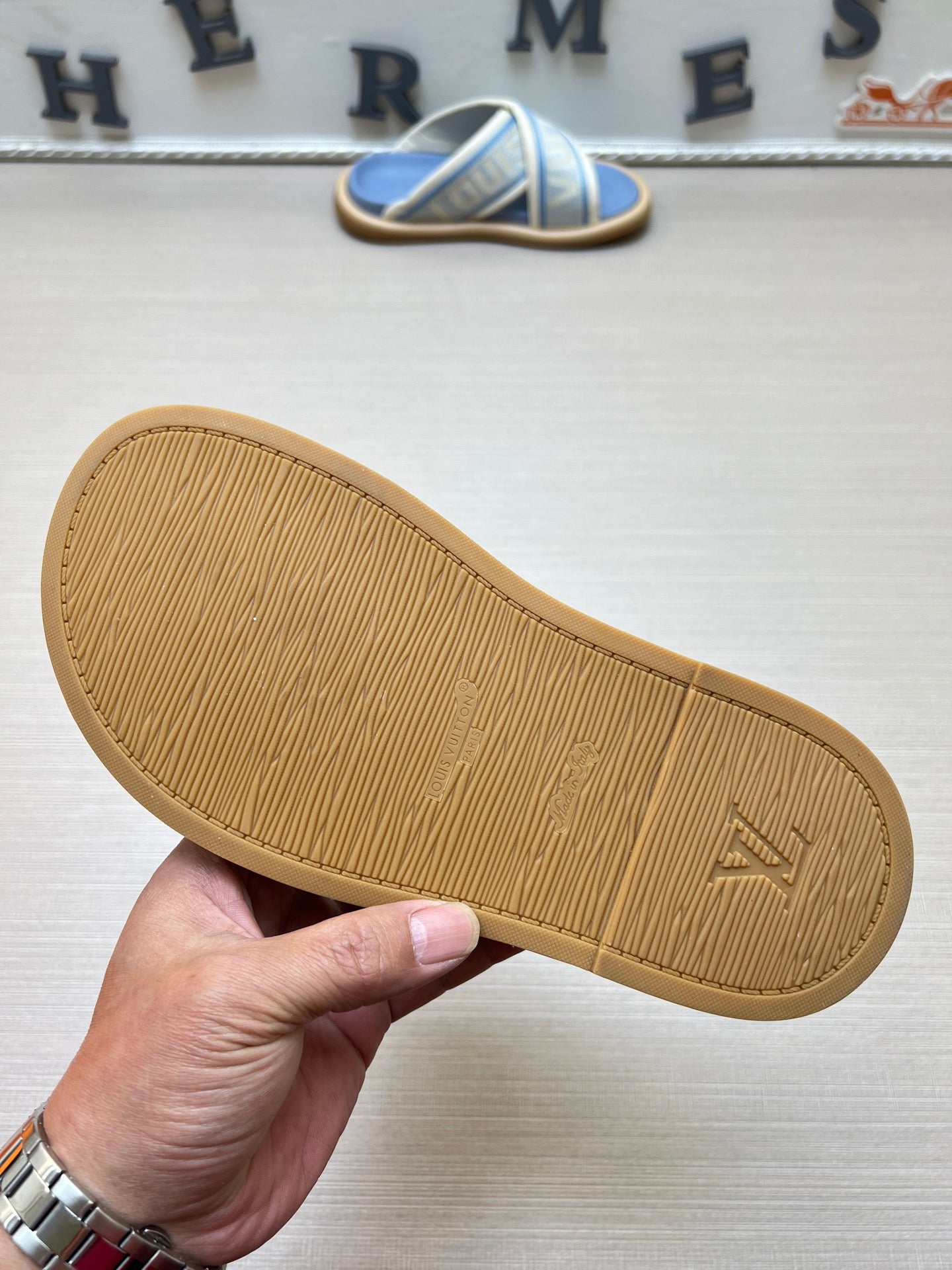 535ZE270Z Popular Slippers