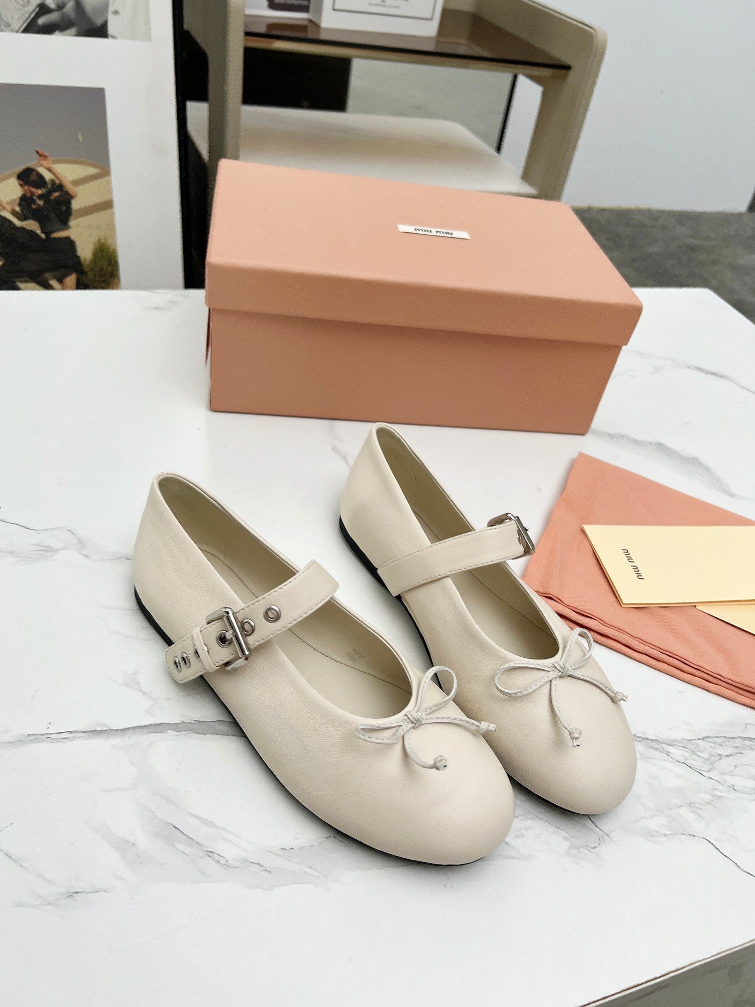 295QA90Z Popular high-quality leather shoes