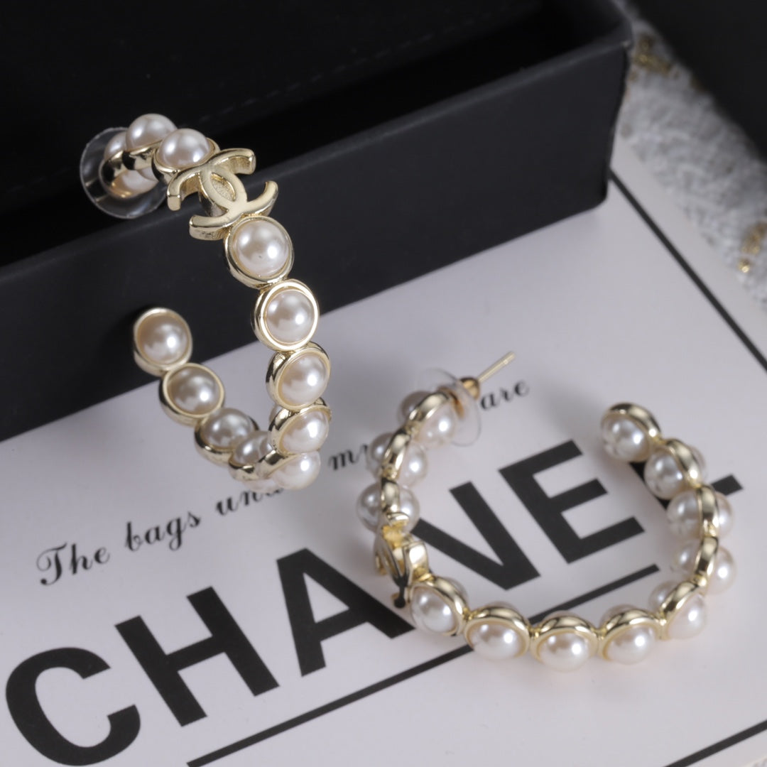 14C357E Popular  Earrings