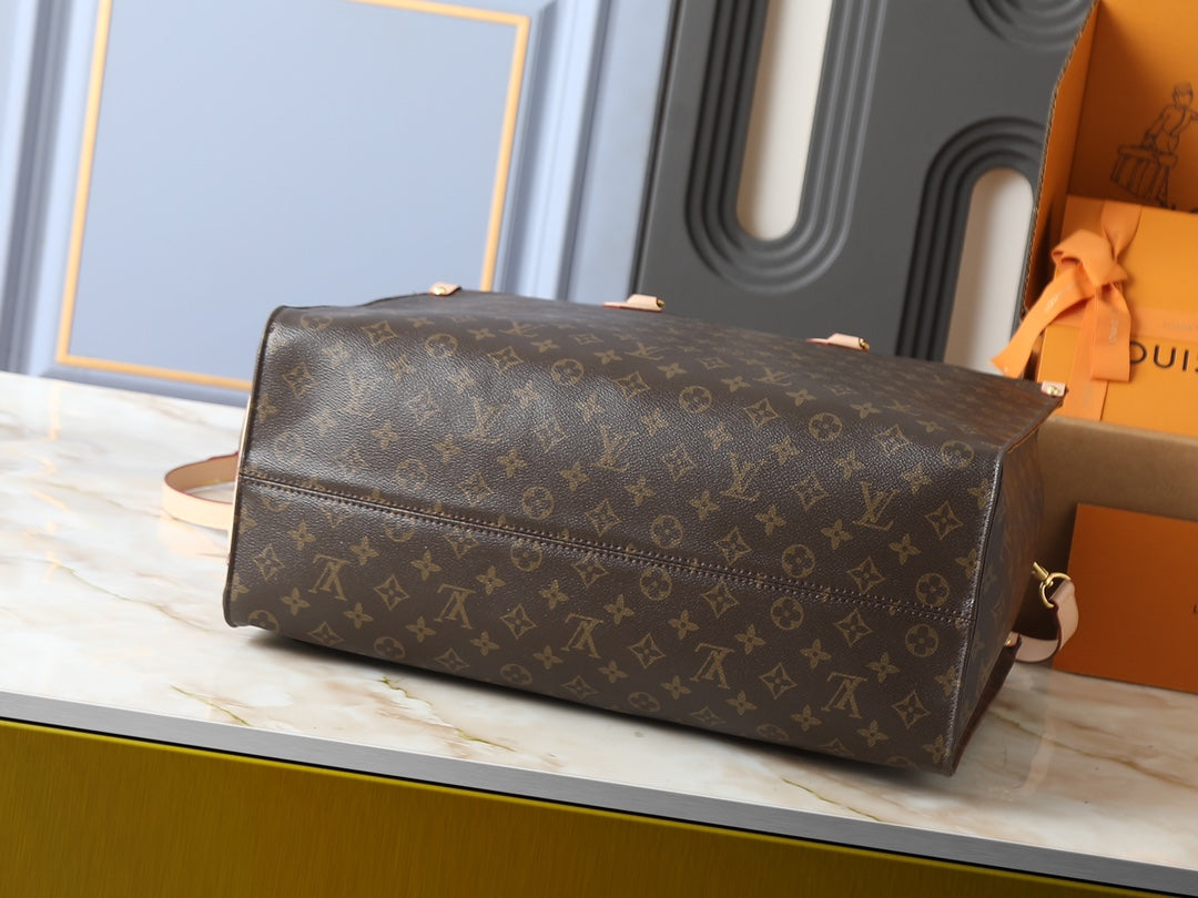 146PE174B Popular leather bag