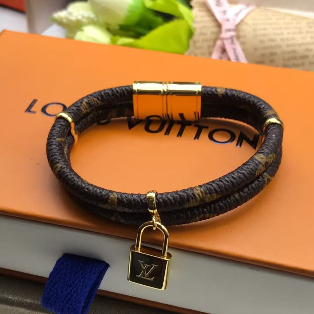 X1R66E5K Popular Bracelets