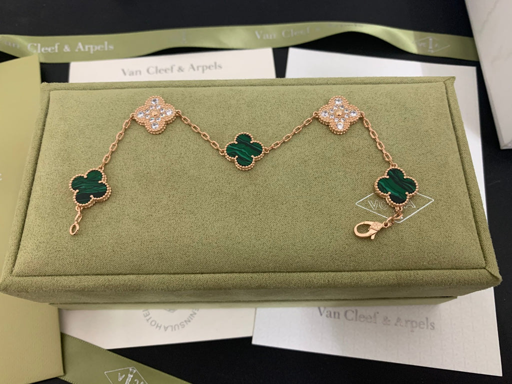 5XVA179K  Popular bracelets 5 flowers normal size1.5cm flower