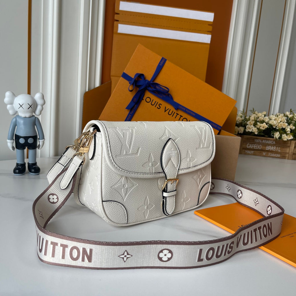 136PE38B Popular leather bag