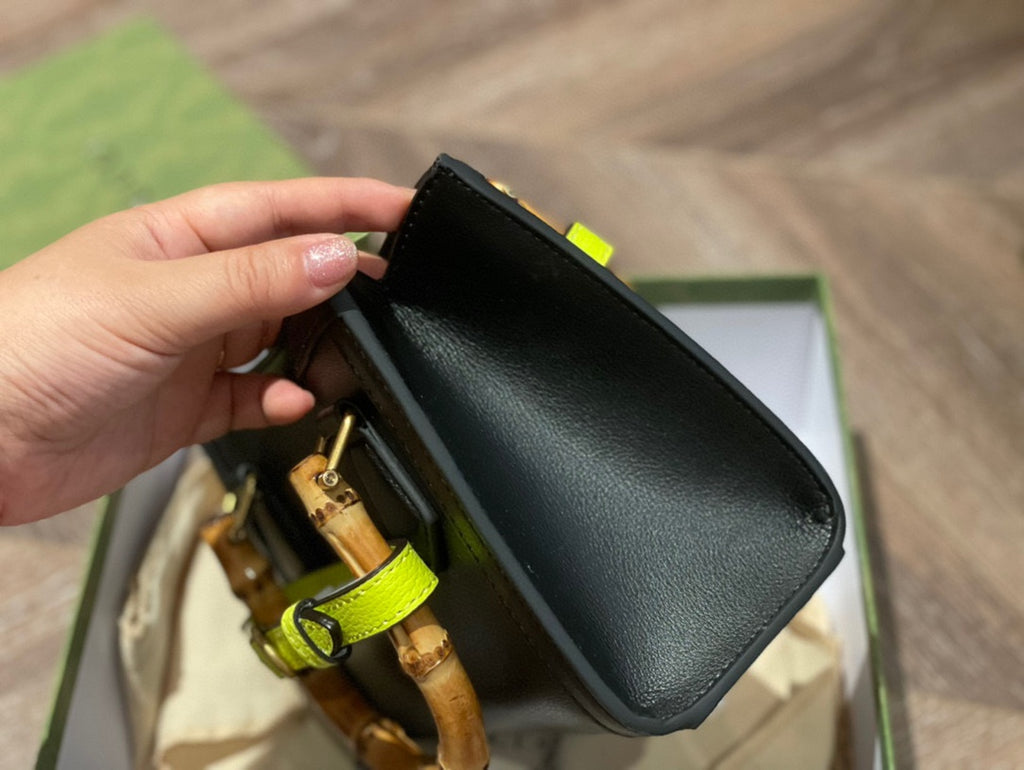 1XB118B Popular  leather bag 
