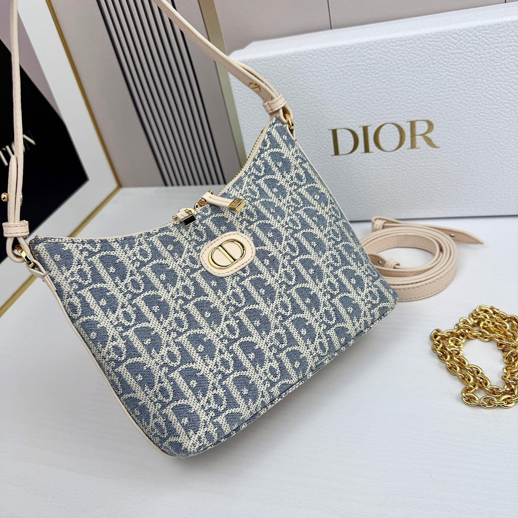 15RD67B  Popular  bag
