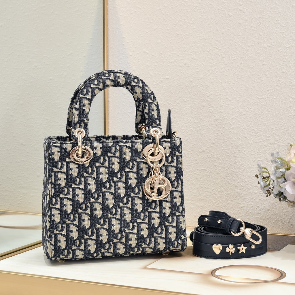 1XD439B Popular   embroidery bag
