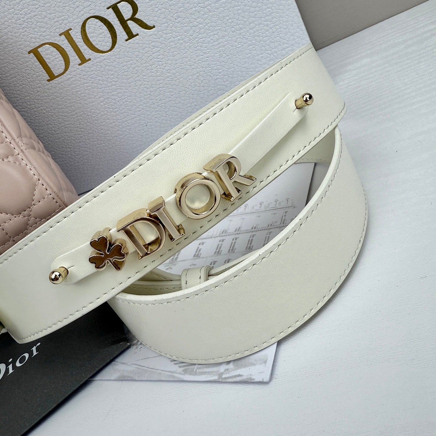 136ND24B Popular leather Purse bag