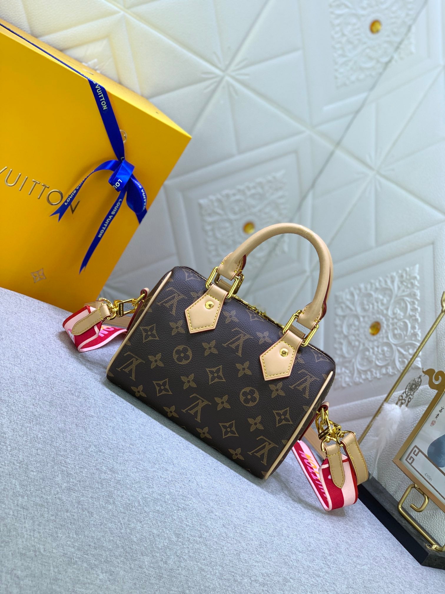 2XE44B Popular  leather bag 