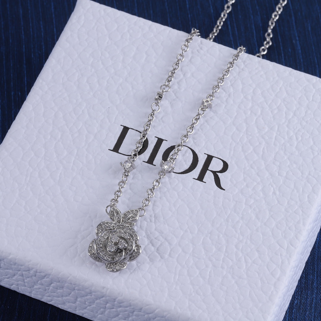 15QD70X Popular Necklace