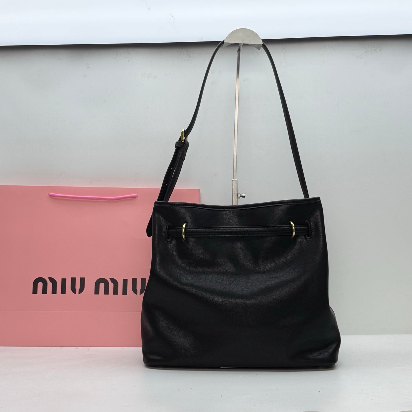 B1P46A145 Popular leather bags