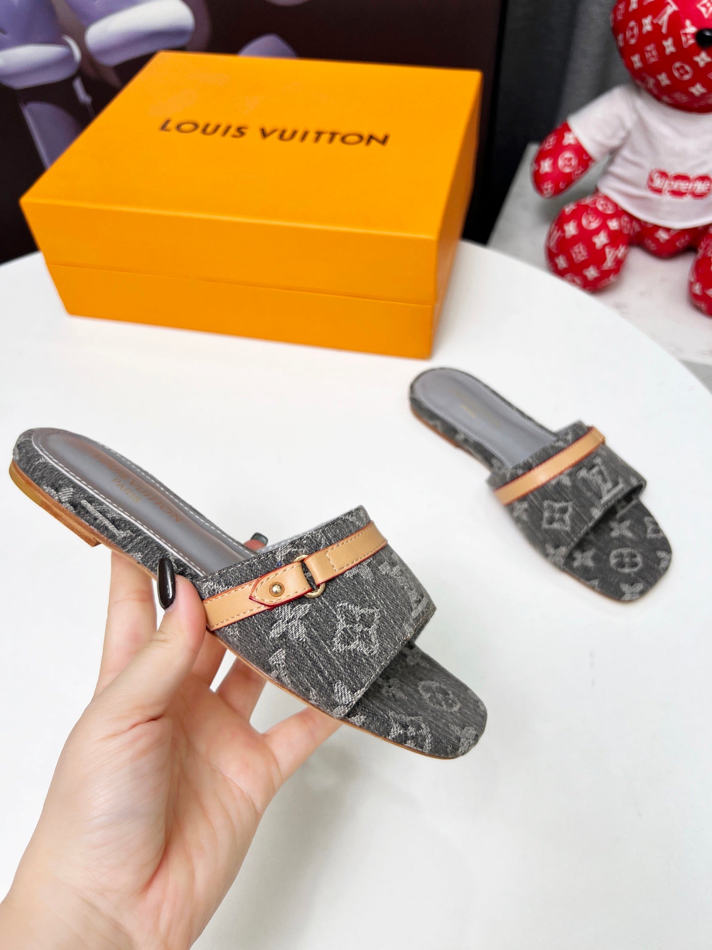 245RE23Z Popular high-quality shoes