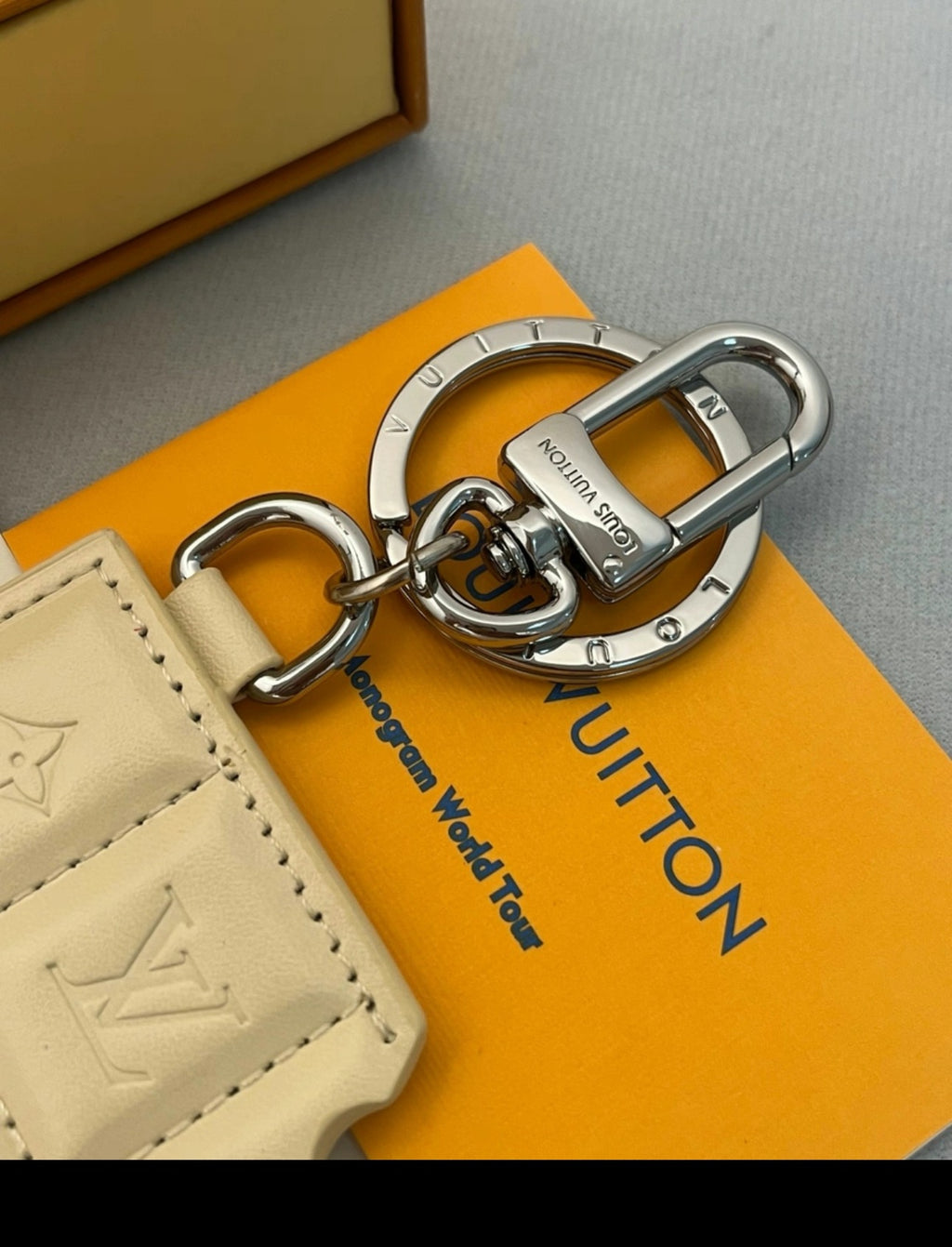 35RE6A Popular bag 's charms accessories