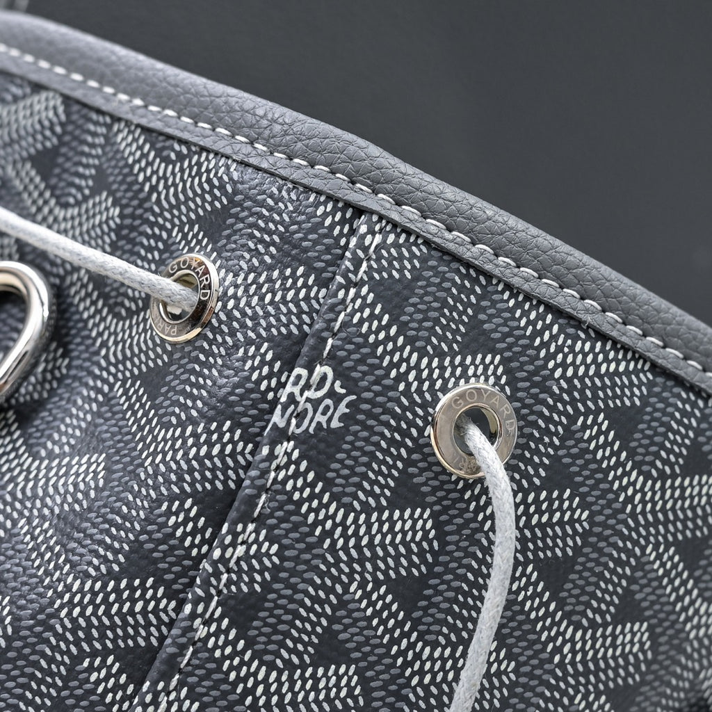 1WA105B Popular bag