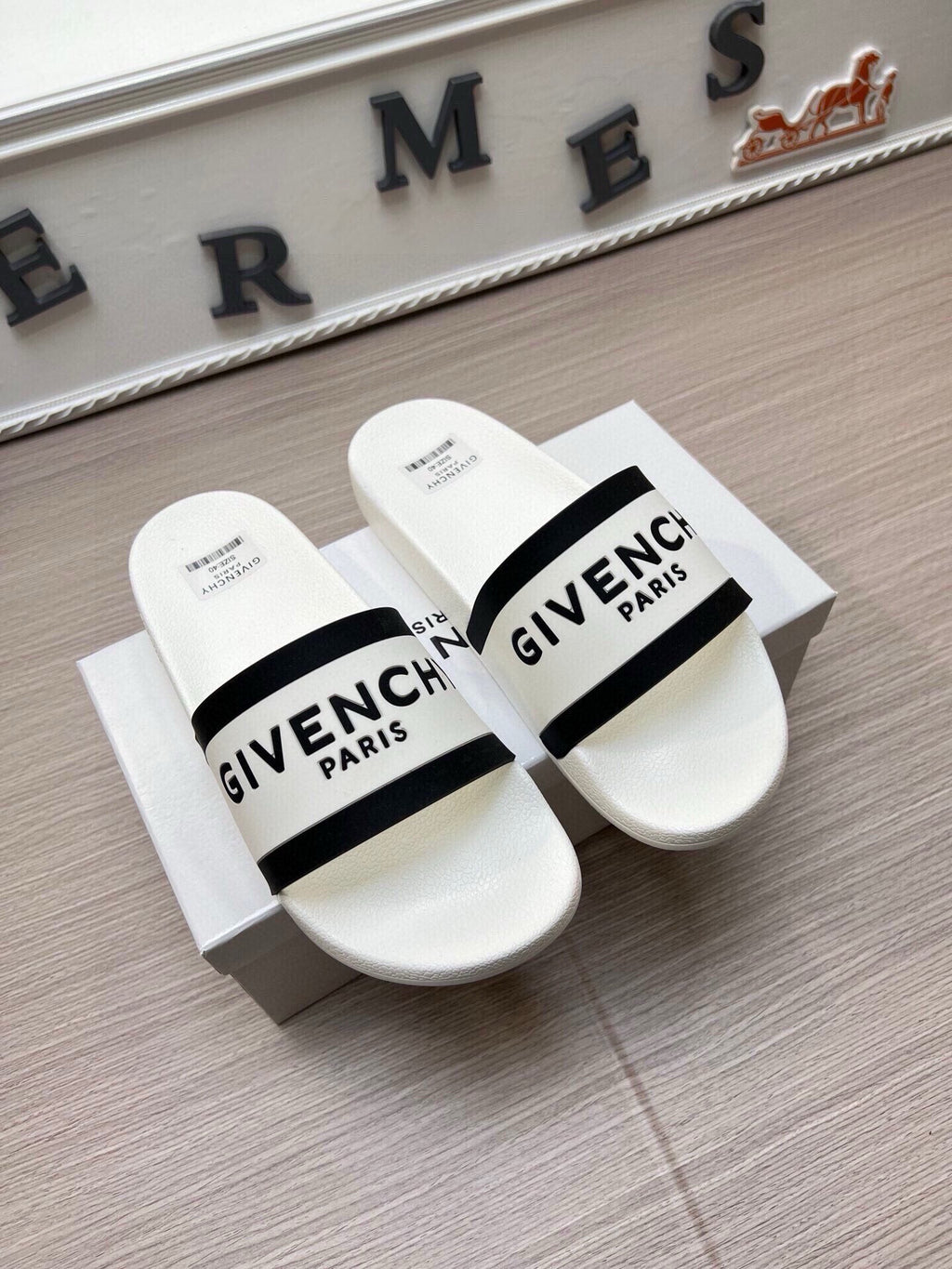 535ZGV264Z Popular Slippers