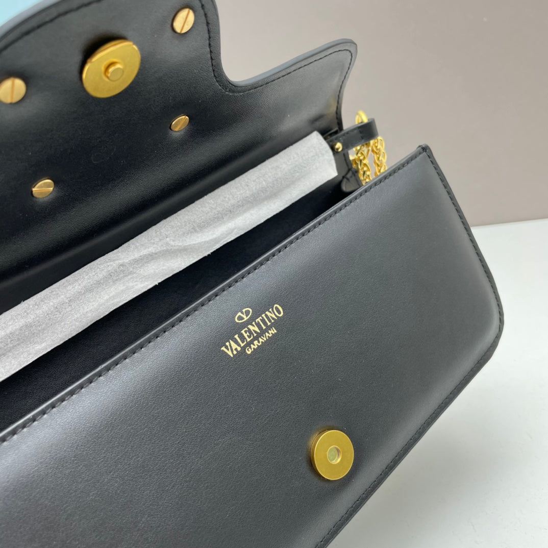 155NVL4B Popular leather bag