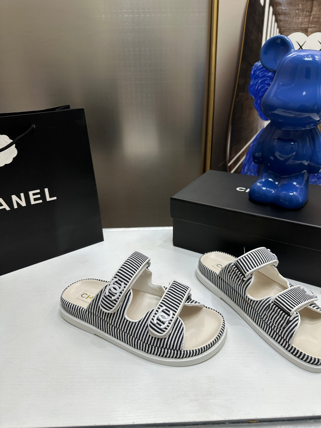 145RC1Z Popular sandals