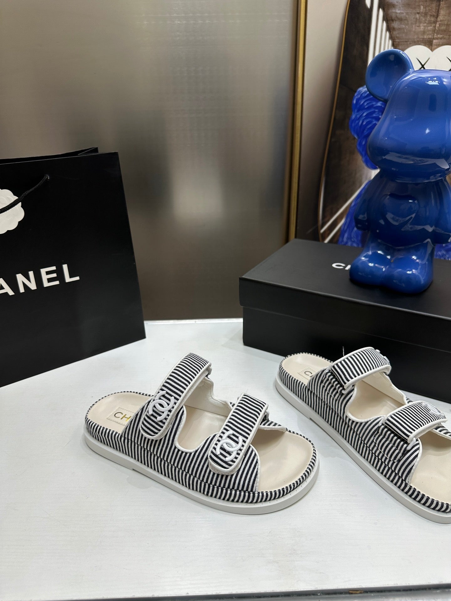 145RC1Z Popular sandals