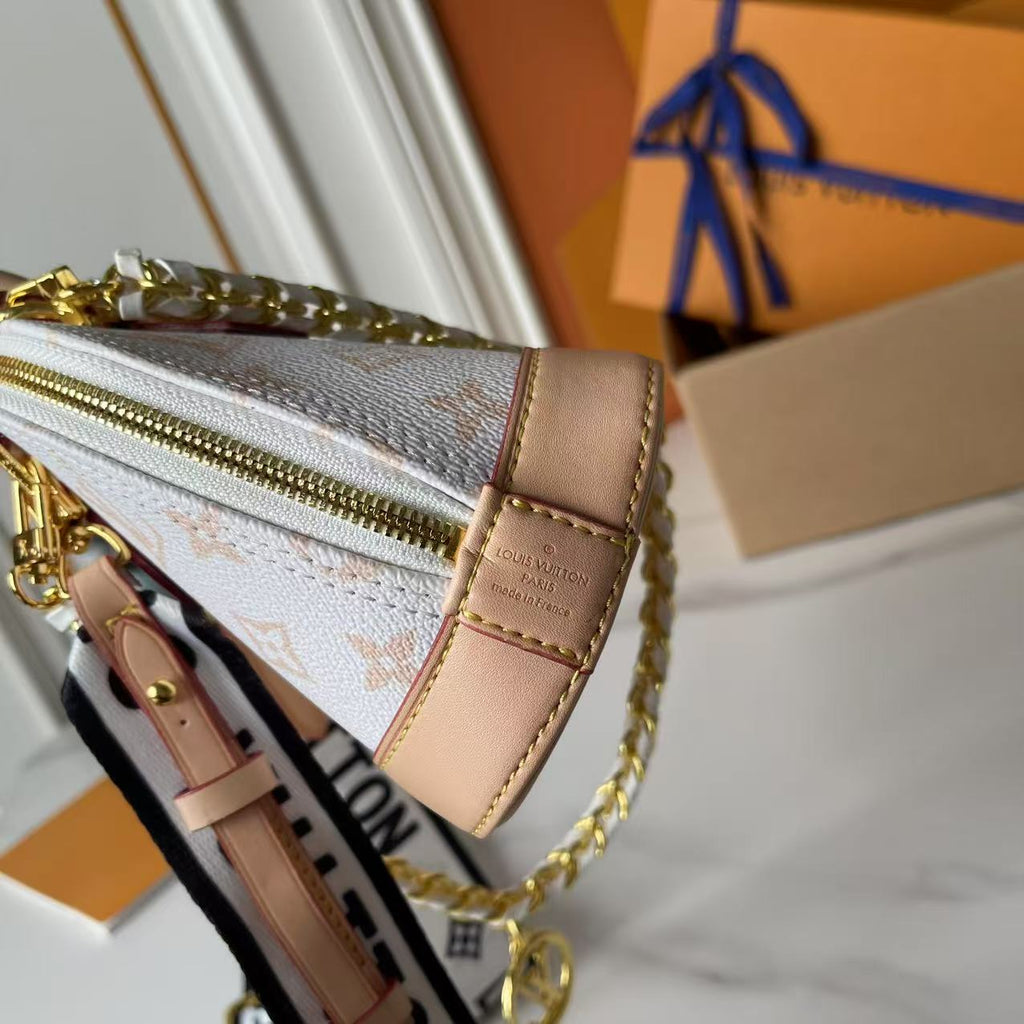 146PE95B Popular leather bag